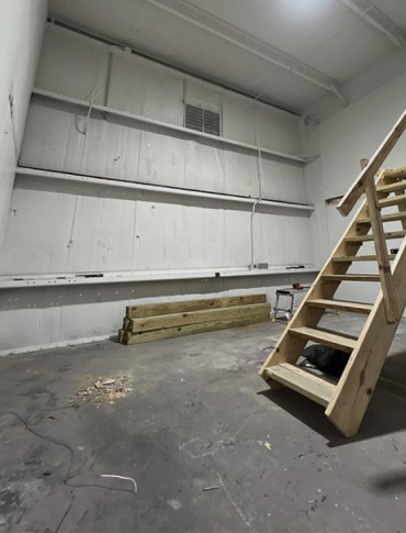 Carlyle's Garage Before Swisstrax