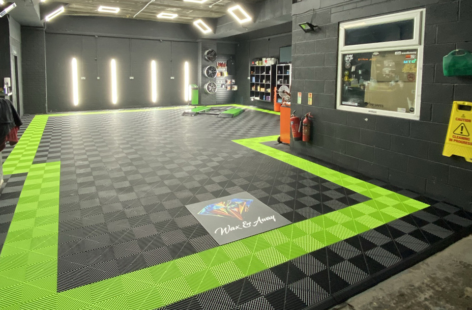 How to Choose Flooring For a Professional Garage Shop