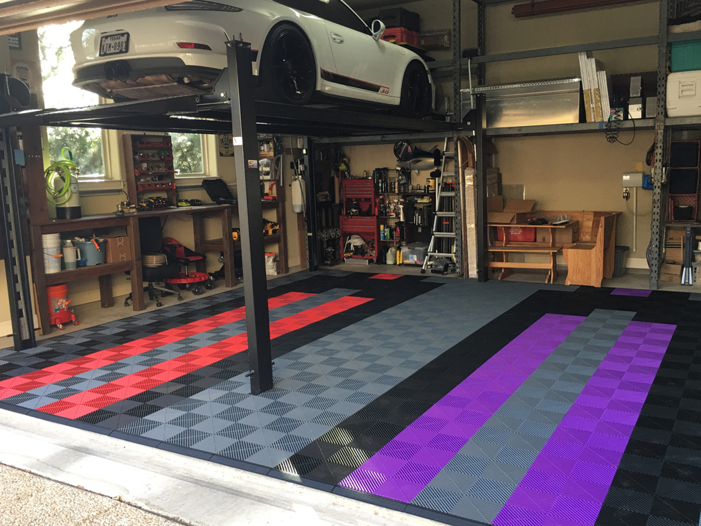 Auto on sale floor lift